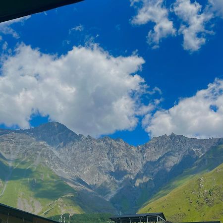 Guesthouse Kostava 72 Kazbegi Exterior photo